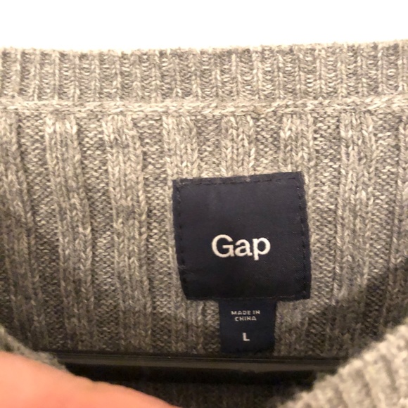 Gap Sweater - Picture 2 of 3